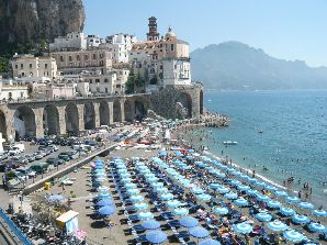 veduta_atrani_con_spiaggia_1764091325268.jpeg veduta_atrani_con_spiaggia_1764091325268.jpeg